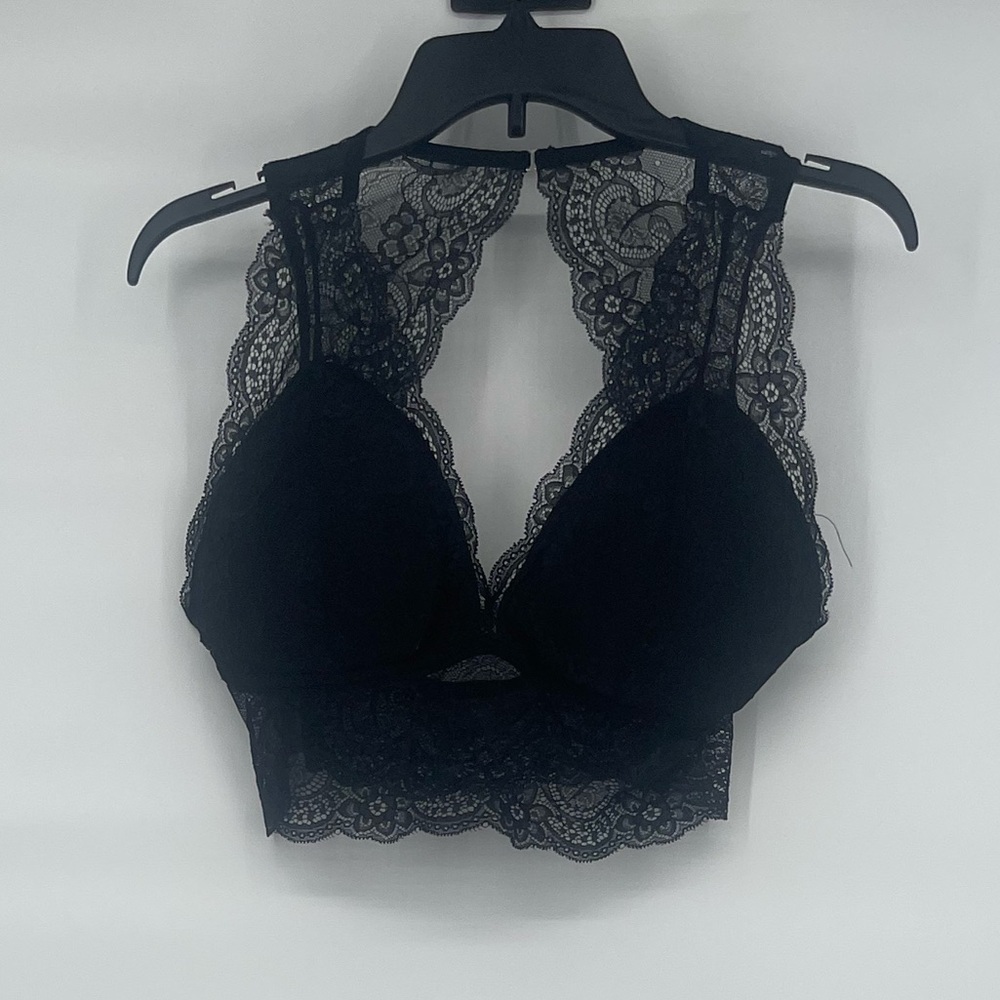 International intimates black lacy bralette romantic lingerie